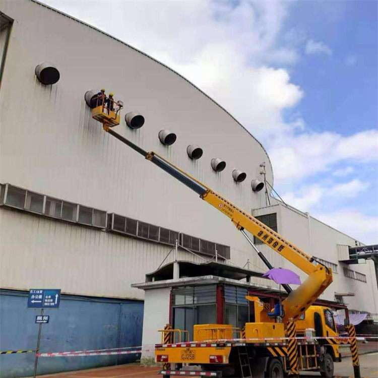 邵武高空作业车出租服务：专业广告牌安装解决方案